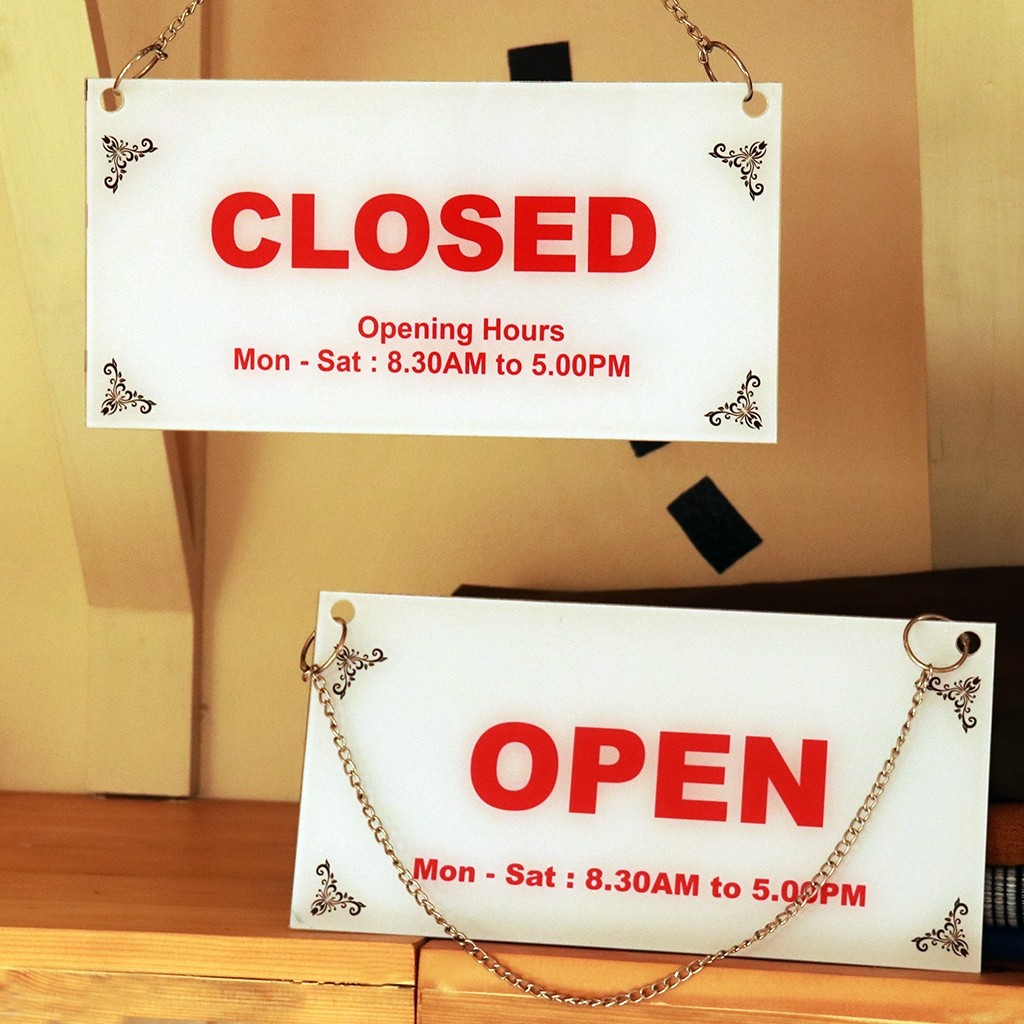 Anim8.lk | Plastic Open & Closed Sign | Retailer & Shop Owner Essentials