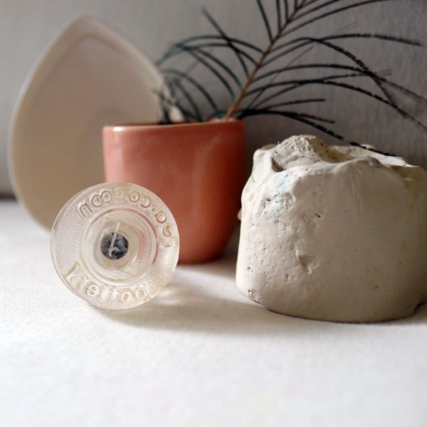 Plastic Hobby Seal